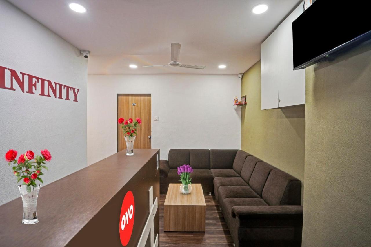 Hotel O Infinity Σουράτ Εξωτερικό φωτογραφία