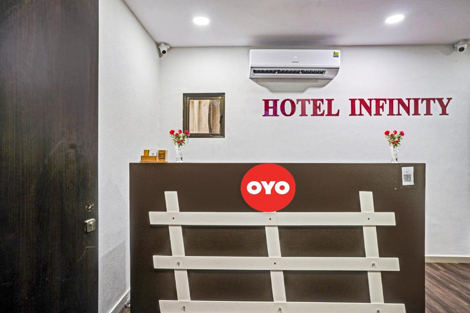 Hotel O Infinity Σουράτ Εξωτερικό φωτογραφία
